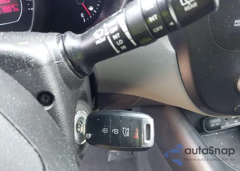 2019 Kia Soul z USA, uszkodzony, nr VIN KNDJN2A29K7682548